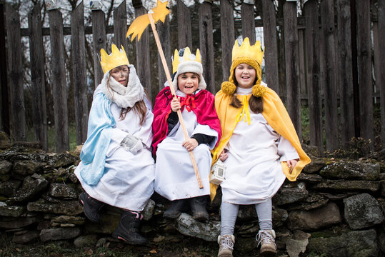 Kvůli covidu se koleduje online